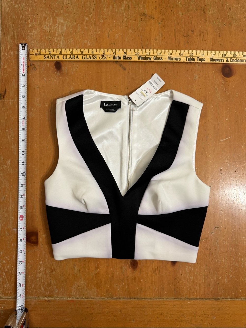 bebe Black and White V-Neck Colorblock Crop Top